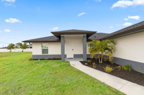 Elegant Newly Built Cape Coral Vacation Rental